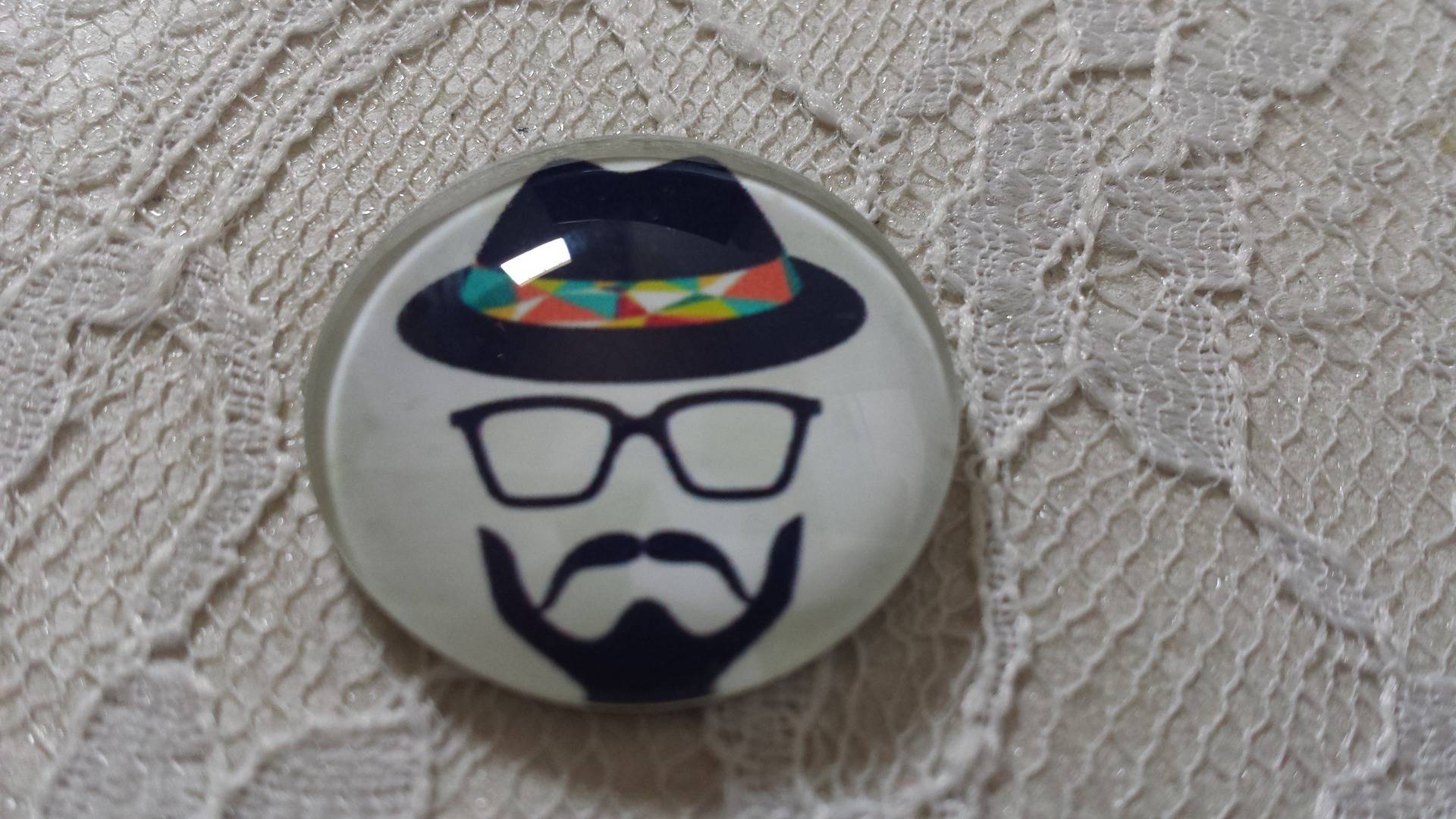 glas cabochon rund 25mm mustasch 006 