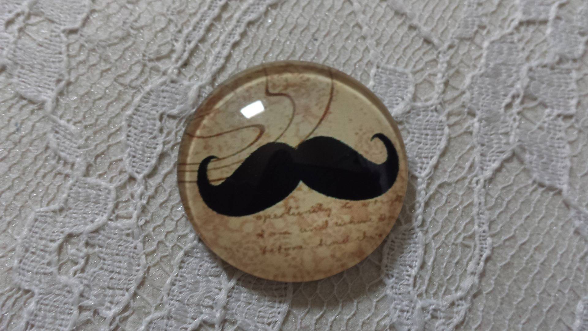 glas cabochon rund 25mm mustasch 005 