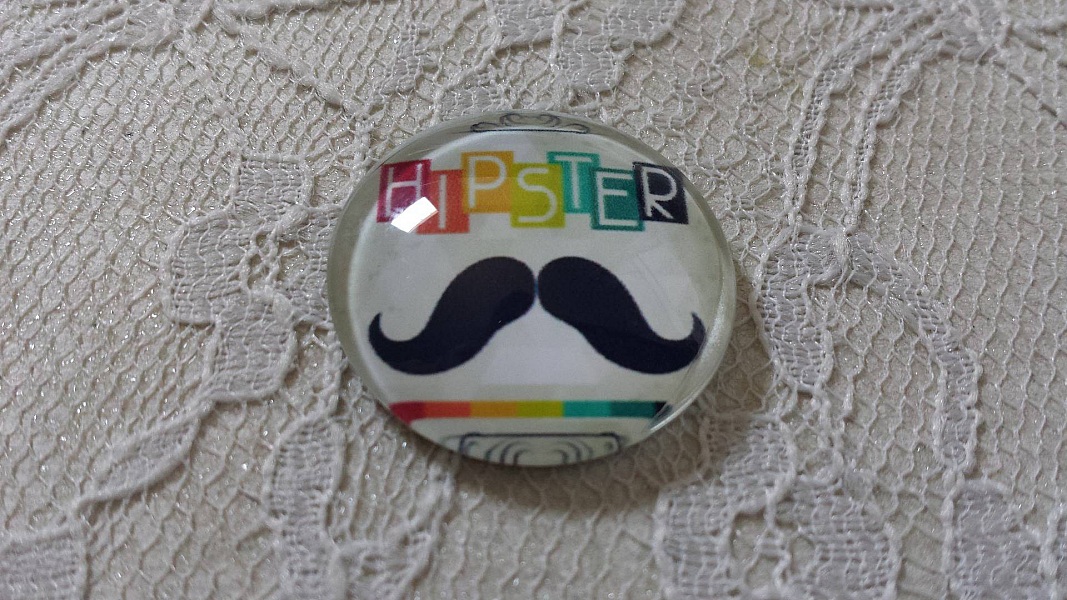 glas cabochon rund 25mm mustasch 003 