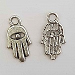 Hamsa hand charm N°01