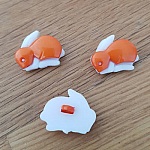 Barnens fina knapp med kaninmönster nr 03