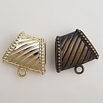 2 halsduksslingor N°66.