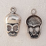 Skull och korsben charm N°06