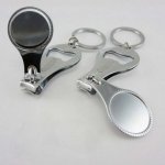 2 Nyckelringar flasköppnare - nagelklippare N°02