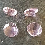 Pendel i facetterat glasskal N°01-01