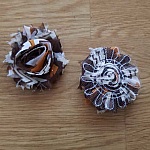 Blomma av fransigt tyg nr 37