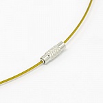 1 halsband styvt guld kabeldragna tråd skruvlås N°01