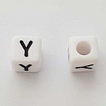 Perle Carré Lettre Y Blanc Noir 8mm