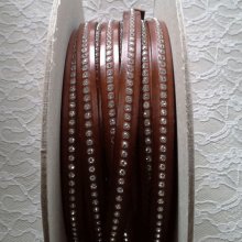 Bruno 10 mm läder Swarovski strass per 20 cm