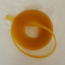 1 meter Pvc Flat Cord 5,8 x 1,9 mm Mörkgult