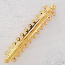 Gyllene flerradigt lås.