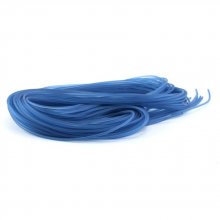 1 meter 1,5 mm turkos PVC-tråd.