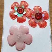 Set med 3 blommor 5 kronblad Tissus röd