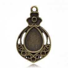 Cabochon Drop No. 02 Brons