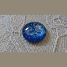 glas cabochon rund 12mm blå blomma 022 