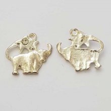 Stjärntecken charm Taurus Silver Metal N°04 med strass