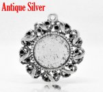 1 cabochonhållare 14 mm N°01 Silver