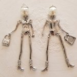 Dockkropp i silvermetall med strass 10 cm