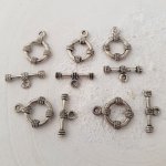 Fästlås med runt mönster i silver N°03