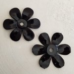 Syntetisk blomma N°01 svart