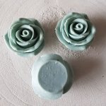Syntetisk blomma N°02-02 mörkgrå