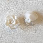 Blomma 20 mm N°02-02 Vit