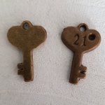 Nyckel charm N°15 brons
