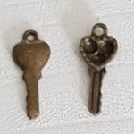 Nyckel charm N°24 brons