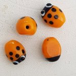 2 ovala pärlor 16/13 mm N°01