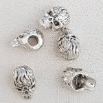Skull och korsben charm N°19