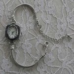 Europeisk stil klocka Dial kedja armband med karbinlås 8.5 X 9.5 Cm