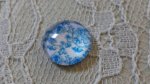 glas cabochon rund 12mm blå blomma 006 