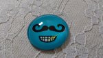 glas cabochon rund 25mm mustasch 019 