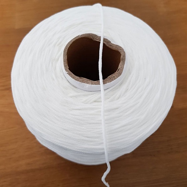 Elastisk mask Polyester rund 2,2 mm vit x 10 meter