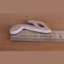 Figurin dubbel krok lång 4cm ep3mm massivt trä utsmyckning skrot musik handgjord