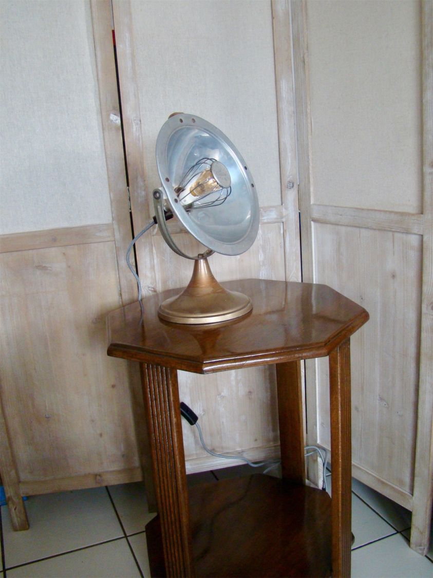 Gammal CALORS värmelampa 