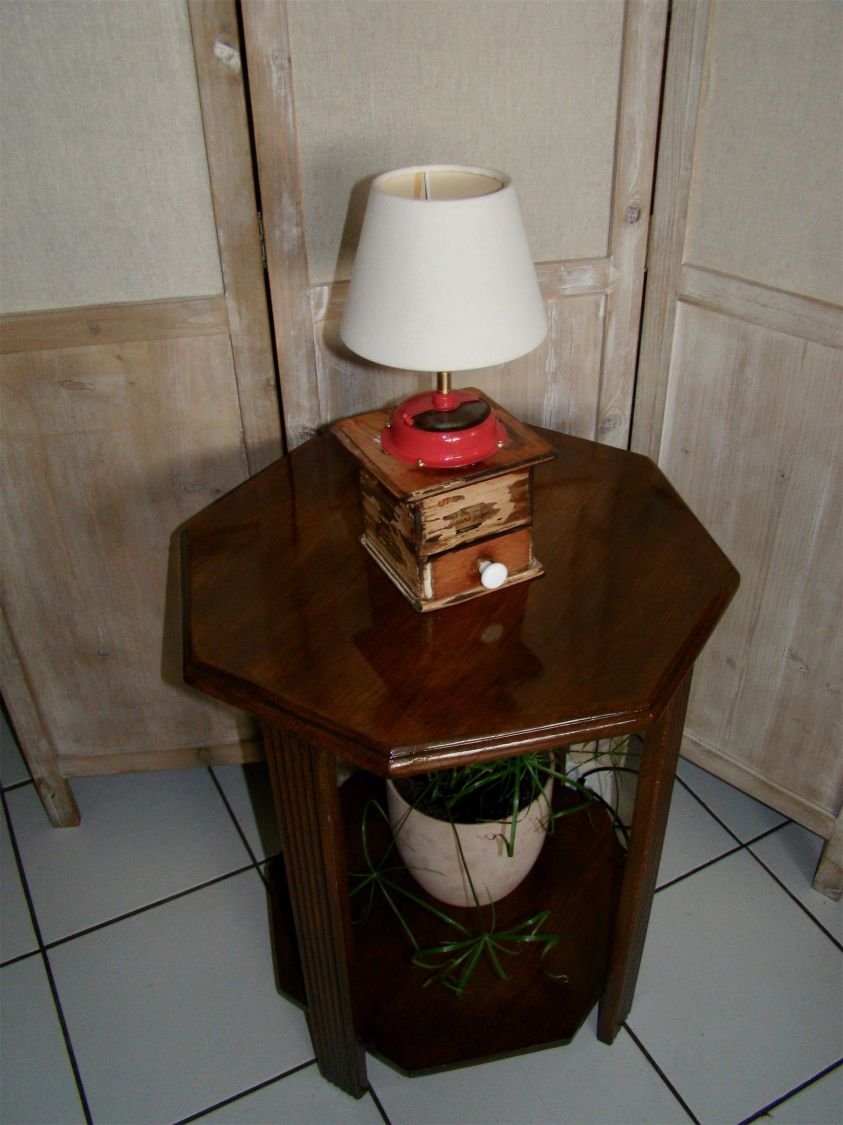Antik kaffekvarn lampa röd 
