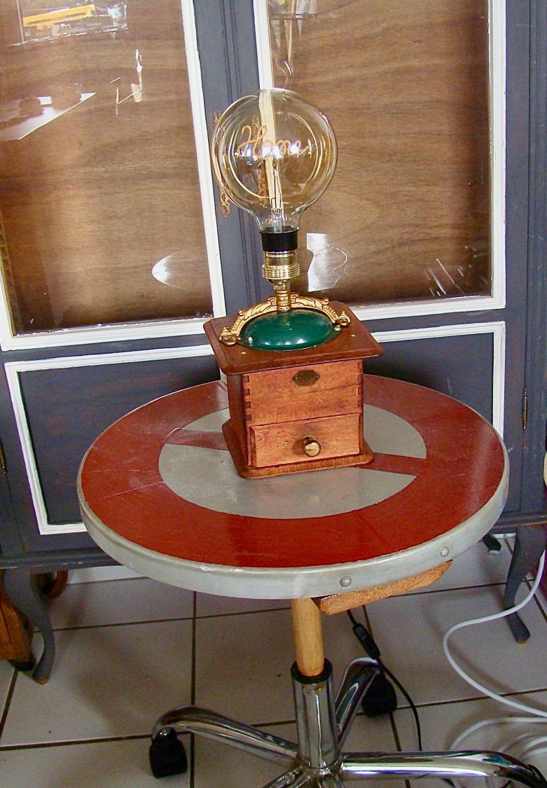 Gamla kaffekvarnslampa EDISON