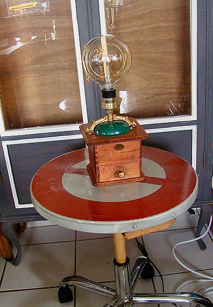 Gamla kaffekvarnslampa EDISON