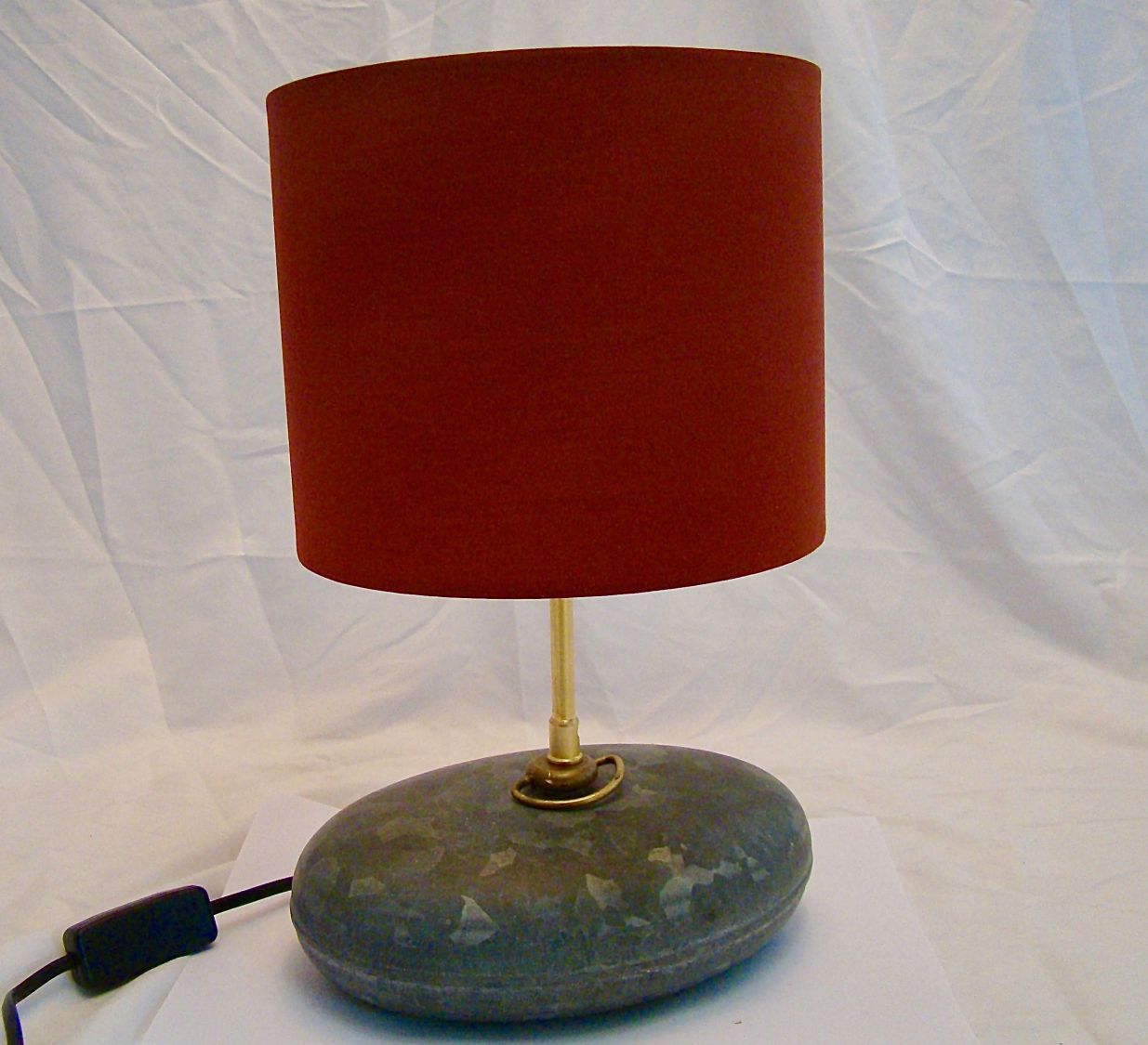 Upcycling av en liten lampa med varmvattenflaska