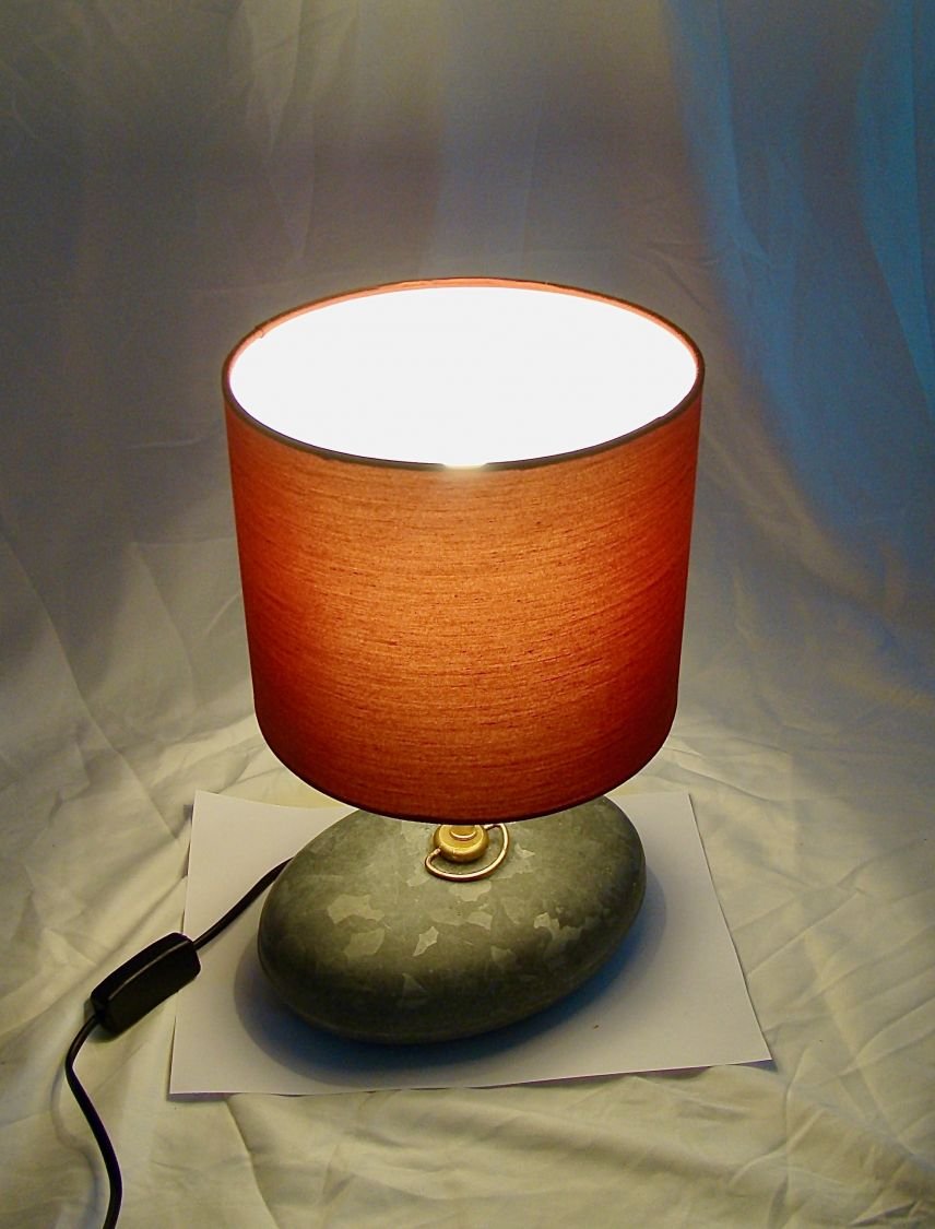 Upcycling av en liten lampa med varmvattenflaska