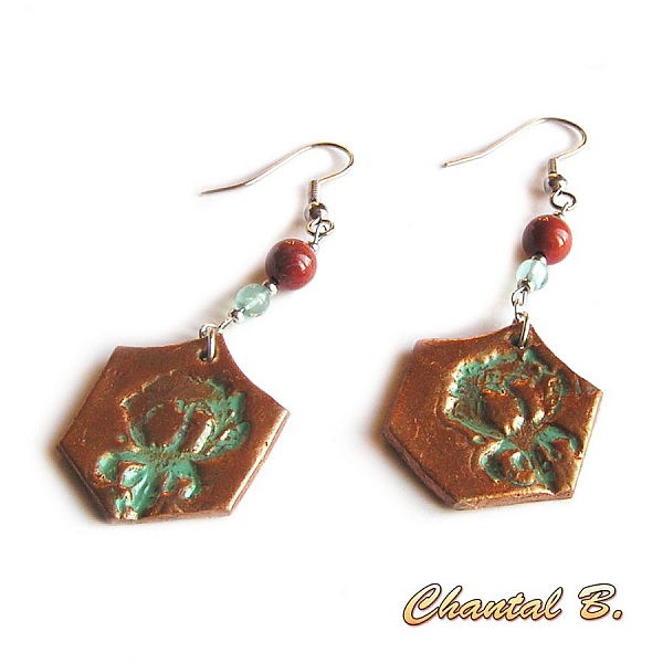 &ouml;rh&auml;ngen exagone blomma p&auml;rlor och silver