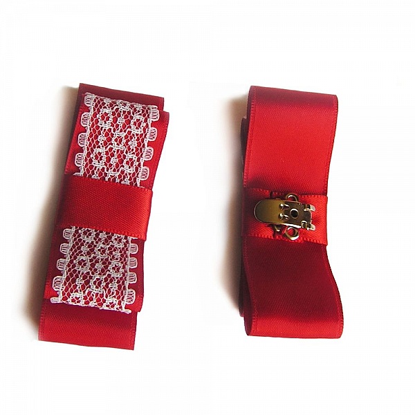 klipp skor br&ouml;llop tillbeh&ouml;r b&aring;ge satin anis och vit spets natur tema