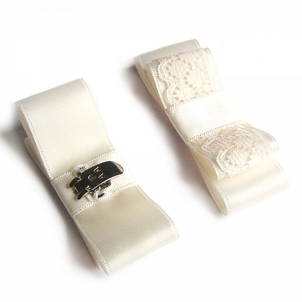 klipp skor br&ouml;llop tillbeh&ouml;r b&aring;ge satin anis och vit spets natur tema