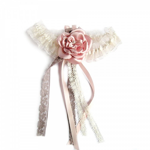 br&ouml;llopsskor clips satin b&aring;ge lax och silver brud