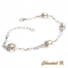 swarovski crystal armband med vit pärla och silver vävda glaspärlor