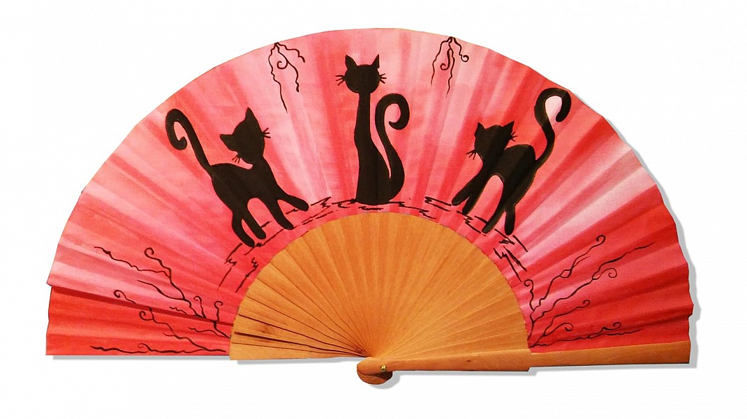 Eventail en soie dessin&eacute; et peint &agrave; la main "Chachacha"