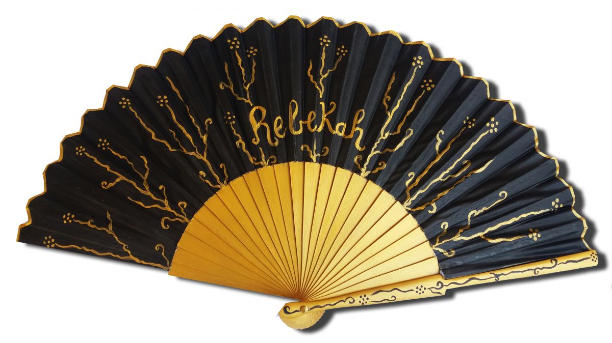 Handritad och målad bomullssatinfläkt "Svart och guld".