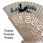 Bois ajouré et coton peint à la main