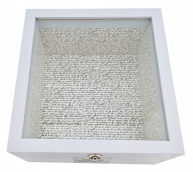 Tr&auml;l&aring;da och dess glaslock. Modell : ros&eacute; vatten brev